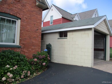 900 3rd St, Hancock, MI 49930 - photo 3