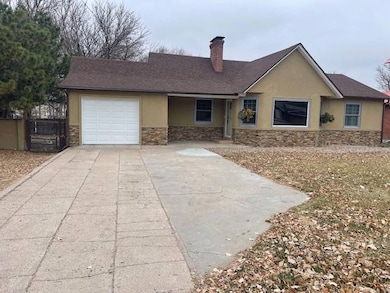 303 E 3rd St, Wray, CO 80758 - photo 2