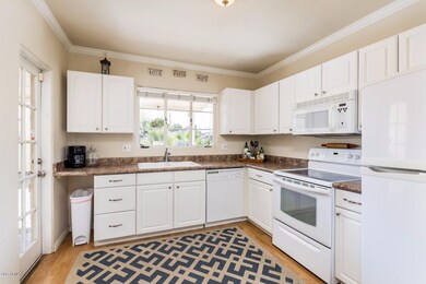 1607 W Earll Dr - MLS-10