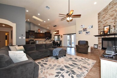 3918 S J Edward Dr, Yuma, AZ 85365 - photo 3