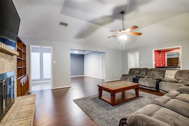 11711 Stillwater Dr, Houston, TX 77070 - photo 6