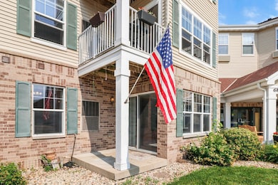 6831 Parkside Cir, Deforest, WI 53532 - photo 3