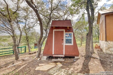 630 Cr 246 unit 9, Hondo, TX 78861 - photo 5