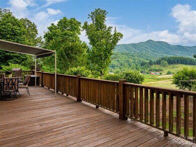 182 Old Barn Ln, Leicester, NC 28748 - photo 3