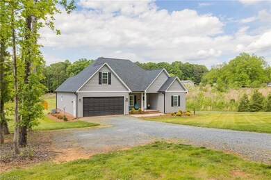 2436 Stutts Rd, Asheboro, NC 27205 - photo 2