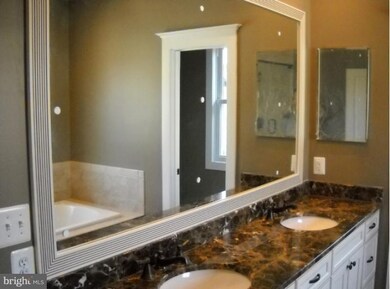 119 N Virginia Ave, Falls Church, VA 22046 - photo 5