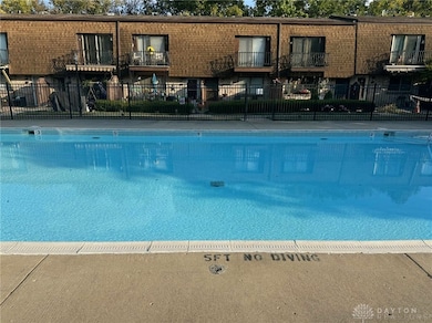 7815 N Main St unit 14, Dayton, OH 45415 - photo 2