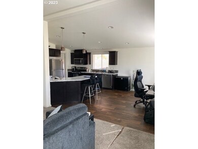 826 SE 10th St, Pendleton, OR 97801 - photo 7