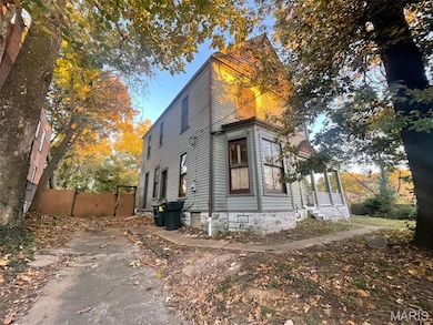 1524 Mccausland Ave, Saint Louis, MO 63117 - photo 2