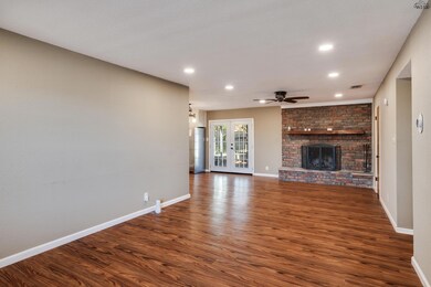 1902 Eden Ln, Wichita Falls, TX 76306 - photo 4