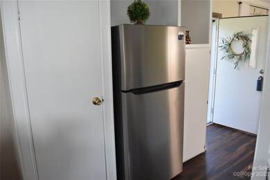 338 River Hill Rd, Statesville, NC 28625 - photo 6