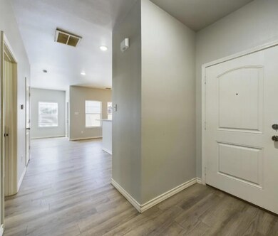 6040 24th St unit 24, Lubbock, TX 79407 - photo 2
