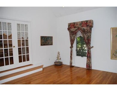 53 Sheffield Rd unit 53, Newtonville, MA 02460 - photo 6