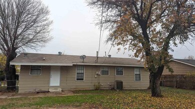 1215 Harvey Dr, Wichita Falls, TX 76302 - photo 2