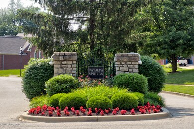 8606 Everett Rush Ct, Louisville, KY 40228 - photo 2