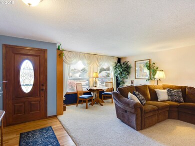 905 S Fir Ct, Canby, OR 97013 - photo 4