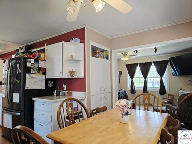 811 Schroeder Dr, Tipton, MO 65081 - photo 5