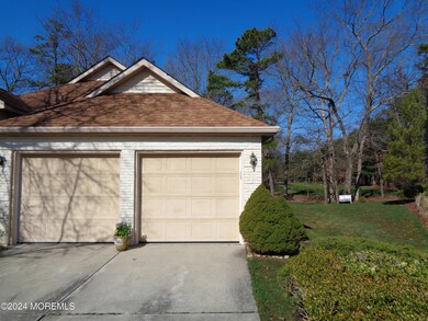 1702 Lacebark Ct, Toms River, NJ 08755 - photo 4
