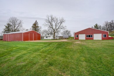 w 1565 State Road 92, Brooklyn, WI 53521 - photo 4