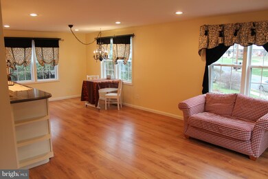 6906 Radcliffe Dr, Alexandria, VA 22307 - photo 6