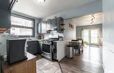 1122 Pekin St, Lincoln, IL 62656 - photo 6