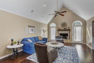 4555 Long Cove Dr, Denver, NC 28037 - photo 5