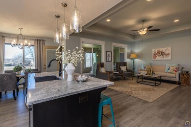 4417 SW Brandywine Ln, Topeka, KS 66610 - photo 6