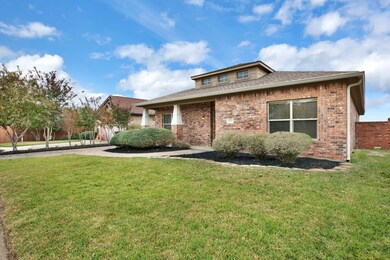 1723 Cherrywood Dr, Fredericksburg, TX 78624 - photo 2