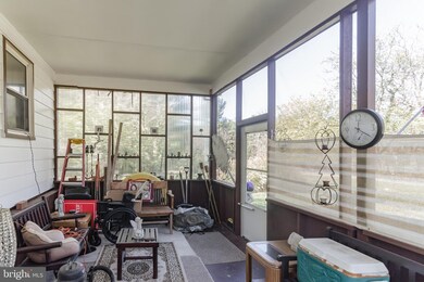 1119 Harpers Ferry Rd, Knoxville, MD 21758 - photo 6