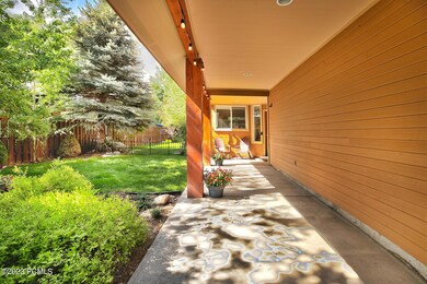 5-web-or-mls-1051 Station Loop Rd Park C