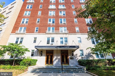 Schuyler Arms unit 509, Washington, DC 20009 - photo 3