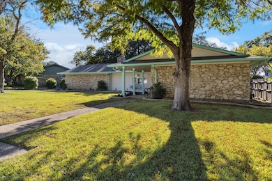 6052 Wrigley Way, Fort Worth, TX 76133 - photo 3