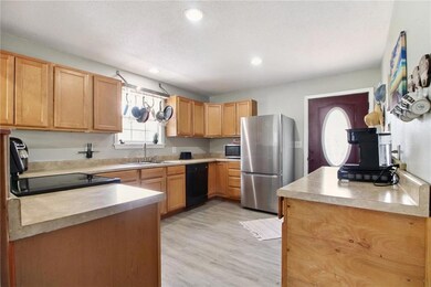 KITCHEN - HOUSE