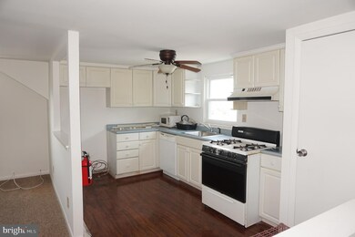 410 Singley Ave, Runnemede, NJ 08078 - photo 3