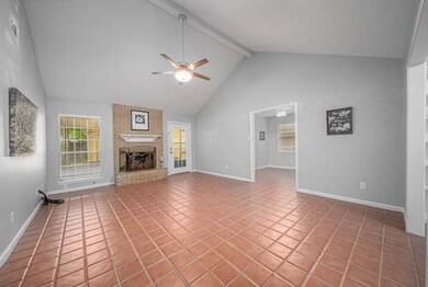 15027 Forest Lodge Dr, Houston, TX 77070 - photo 4