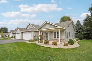 3-web-or-mls-Fenston Ave N-S0509-003.jpg