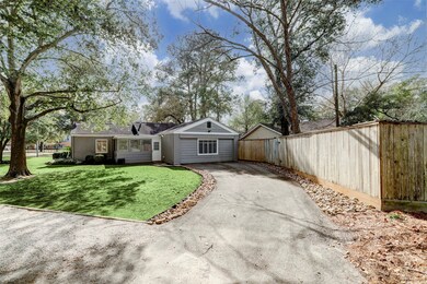 802 W 41st St, Houston, TX 77018 - photo 2