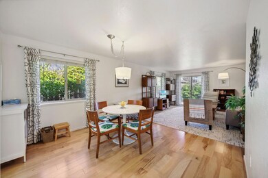 Eating & Living Area