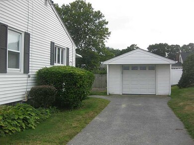 99 Beardsworth Rd, Tiverton, RI 02878 - photo 5