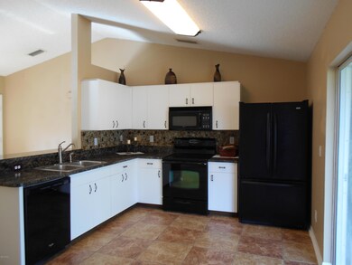1030 Galleon St 004