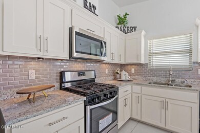 393 Plateau Dr, Socorro, TX 79927 - photo 7