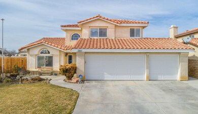 3201 Sabre St, Rosamond, CA 93560 - photo 2