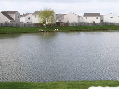 642 Pine Lake Dr, Greenwood, IN 46143 - photo 4