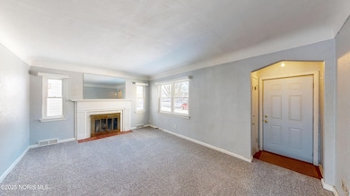 3308 Blackstone Dr, Toledo, OH 43608 - photo 4