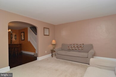 324 W Elm St, Reading, PA 19607 - photo 5