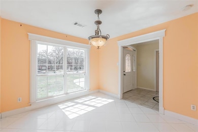 836 Chaparral Ct, Bedford, TX 76022 - photo 6