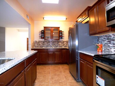 4 Kitchen 2