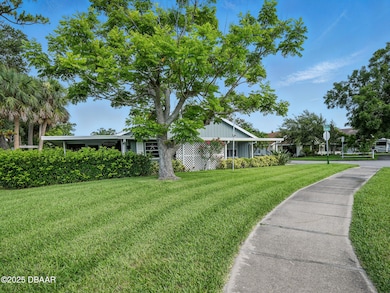 EAST SIDE OF DUPLEX