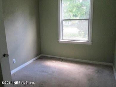 9661 Macarthur Ct S, Jacksonville, FL 32216 - photo 4