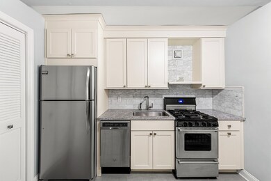 221 McDonald Ave unit 3P, Brooklyn, NY 11218 - photo 7